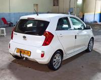 mini-citadine-kia-picanto-2014-tolga-biskra-algerie