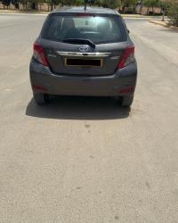 سيارات-toyota-yaris-2012-تقرت-الجزائر