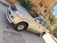السيارات-النفعية-toyota-hilux-2012-الأغواط-الجزائر