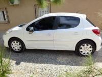 سيارات-peugeot-207-2011-الشلف-الجزائر