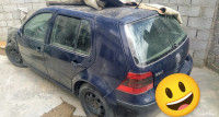 voitures-volkswagen-golf-4-2004-blida-algerie