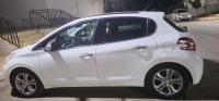 سيارات-peugeot-208-2015-allure-ملبو-بجاية-الجزائر