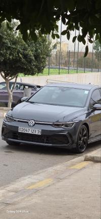 سيارات-volkswagen-golf-8-2023-r-line-بئر-الجير-وهران-الجزائر