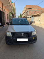 voitures-toyota-hilux-2012-bouguirat-mostaganem-algerie