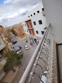 appartement-vente-f4-sidi-bel-abbes-algerie