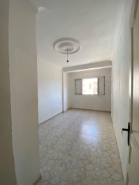 appartement-vente-f4-alger-bordj-el-bahri-algerie