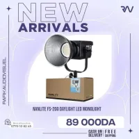 Projecteur à LED COB Nanlite FS-200 (225W)