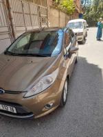سيارة-صغيرة-ford-fiesta-2012-city-الجزائر-وسط