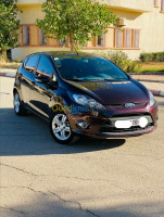 citadine-ford-fiesta-2010-annaba-algerie