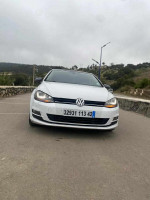 average-sedan-volkswagen-golf-7-2013-highline-damous-tipaza-algeria