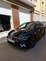 voitures-volkswagen-golf-8-2023-gtd-batna-algerie