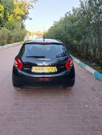 سيارات-peugeot-208-2013-active-بئر-خادم-الجزائر