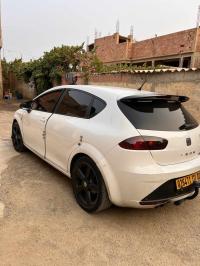 سيارات-seat-leon-2011-أولاد-بن-عبد-القادر-الشلف-الجزائر