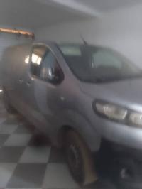 سيارات-fiat-scudo-2023-الأخضرية-البويرة-الجزائر