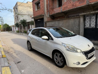 voitures-peugeot-208-2014-allure-bordj-el-kiffan-alger-algerie