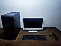 ORDINATEUR PC 2GB RAM AVEC ECRAN CONDOR