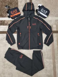 Survetement EA7 Original et Neuf Promotion