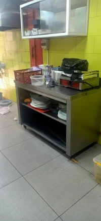Table de travail en inox