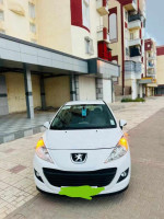 voitures-peugeot-207-2012-oued-endja-mila-algerie