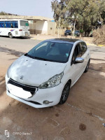 voitures-peugeot-208-2014-allure-el-ouata-beni-abbes-algerie