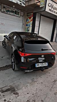 سيارات-seat-leon-fr-2024-خنشلة-الجزائر