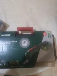 Outils multifonctions avec batterie chargeur 