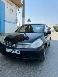 Nissan Tiida 5 portes 2007 Tiida 5 portes
