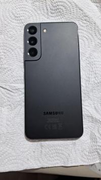 Samsung galaxy S22 thumbnail 3
