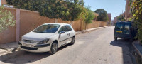 moyenne-berline-peugeot-307-2001-oued-chaaba-batna-algerie