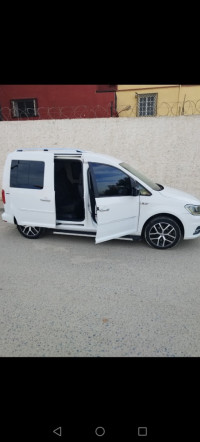 voitures-volkswagen-caddy-2018-carat-bab-ezzouar-alger-algerie