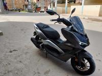 motos-scooters-vmax-scooter-2021-timezrit-bejaia-algerie