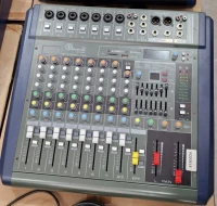 TABLE DE MIXAGE AMPLIFIER 8 PISTES