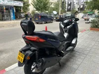 X max Yamaha 2019