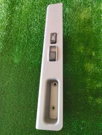 Bouton+cache avant droit wingel 