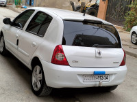 voitures-renault-clio-campus-2012-bye-bordj-bou-arreridj-algerie