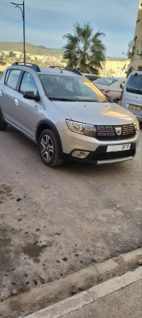 voitures-dacia-sandero-2019-stepway-sour-el-ghouzlane-bouira-algerie