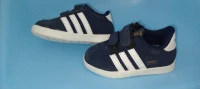 Baskets pointure 22