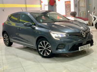 voitures-renault-clio-5-2021-techno-guelma-algerie