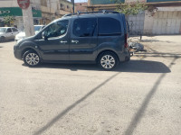 voitures-citroen-berlingo-multispace-2015-barika-batna-algerie