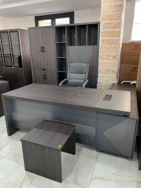 Ensemble de bureau LUXE importation 2M + retour + Armoire grande 5 portes + table basse