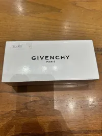 lunette givenchy original