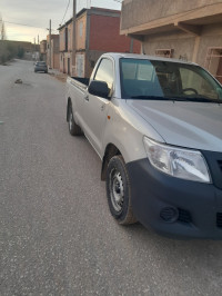 voitures-toyota-hilux-2015-legend-dc-4x2-aflou-laghouat-algerie