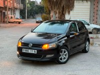 سيارات-volkswagen-polo-2011-team-أم-البواقي-الجزائر