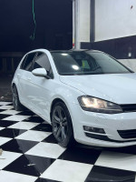 moyenne-berline-volkswagen-golf-7-2017-carat-oum-el-bouaghi-algerie