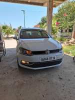 voitures-volkswagen-polo-2017-carat-annaba-algerie