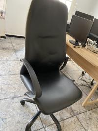 chaises-chaise-bureau-executive-simili-cuir-noir-10-000-da-4-dispo-mohammadia-alger-algerie