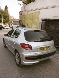 سيارات-peugeot-206-plus-2009-السحاولة-الجزائر