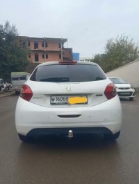 سيارات-peugeot-208-2014-allure-جيجل-الجزائر