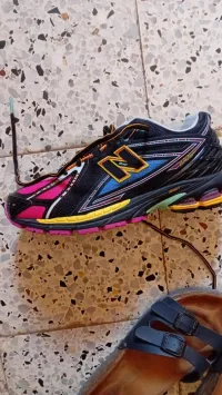 A vendre basquette new balance 1906 original 