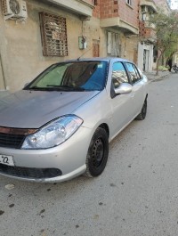 سيارات-renault-symbol-2012-عين-كرشة-أم-البواقي-الجزائر